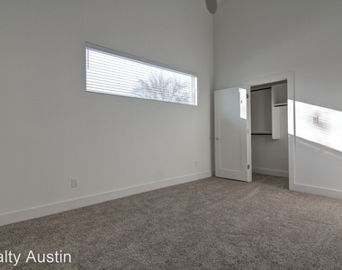 5305 Martin Avenue - Photo Thumbnail 16