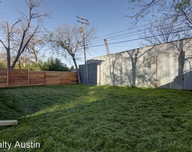 5305 Martin Avenue - Photo Thumbnail 24