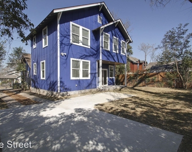 2913 Rio Grande Street - Photo Thumbnail 2