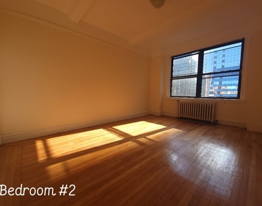 455 West 34th Street - Photo Thumbnail 3