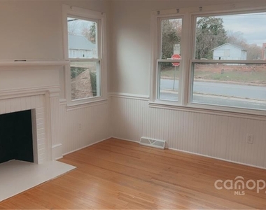 154 Cabarrus Avenue E - Photo Thumbnail 5