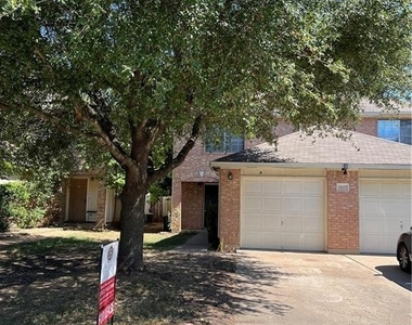 9609  Nightjar Dr - Photo Thumbnail 1