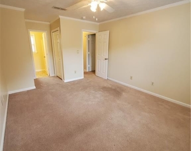 1390 Kennesaw Trace Court Nw - Photo Thumbnail 16