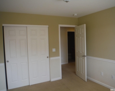 1210 Haistar Ct - Photo Thumbnail 5