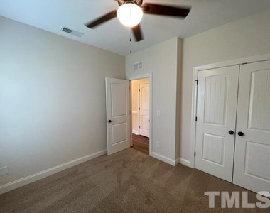 184 Blalock Drive - Photo Thumbnail 16