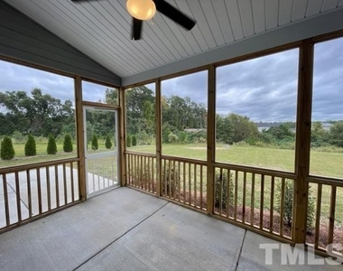 184 Blalock Drive - Photo Thumbnail 27