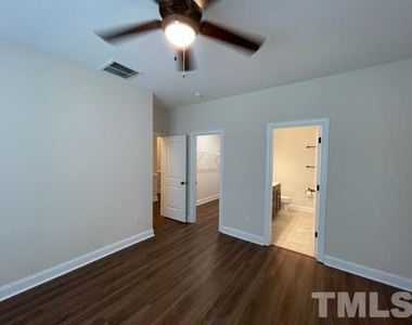 184 Blalock Drive - Photo Thumbnail 11