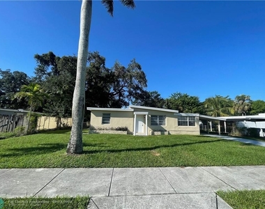 104 Miami Gardens Rd - Photo Thumbnail 7