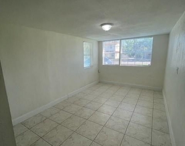 104 Miami Gardens Rd - Photo Thumbnail 19