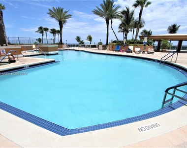 17555 Collins Ave Apt 2502 - Photo Thumbnail 9