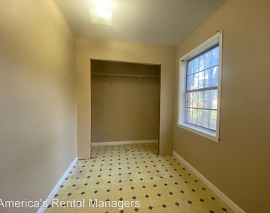 2637 West Edgemont Avenue - Photo Thumbnail 13