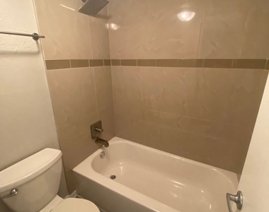 1202 Newning Ave #100 - Photo Thumbnail 13