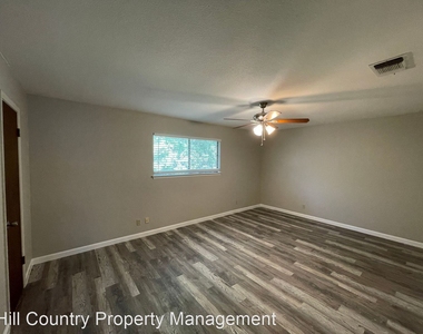 8806 Cainwood Lane - Photo Thumbnail 11