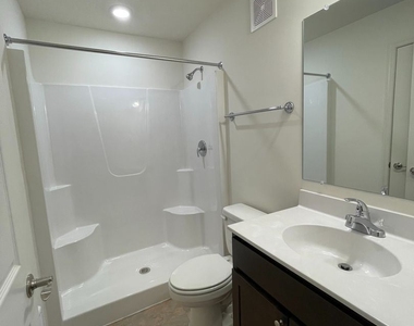 2893 Congers Creek Road Unit 1 - Photo Thumbnail 6