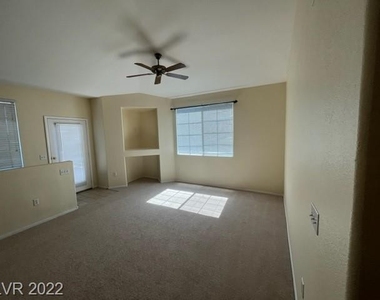 9901 Trailwood Drive - Photo Thumbnail 4