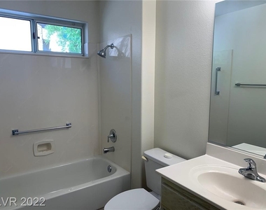 9821 Villa Ridge Drive - Photo Thumbnail 26