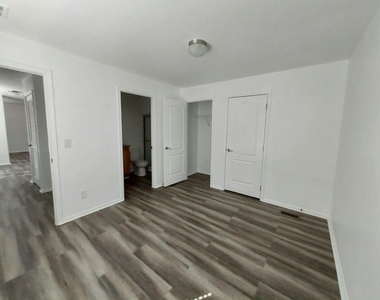 2038 Palm St - Photo Thumbnail 17