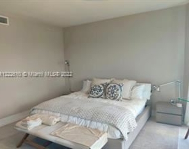 17111 Biscayne Blvd Unit 1102 - Photo Thumbnail 7