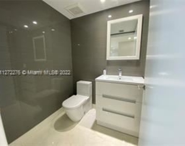 17201 Collins Ave Apt 3207 - Photo Thumbnail 6