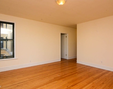 2330 N. Spaulding, Unit 1a - Photo Thumbnail 8