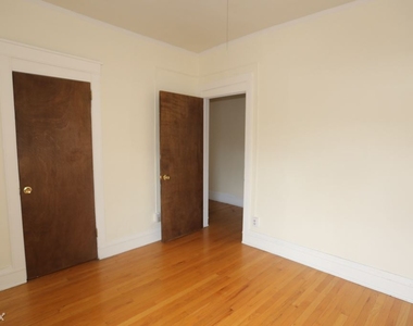 1200 W. Thorndale, Unit 5 - Photo Thumbnail 12