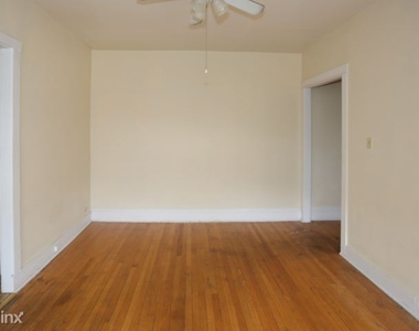 1200 W. Thorndale, Unit 5 - Photo Thumbnail 8