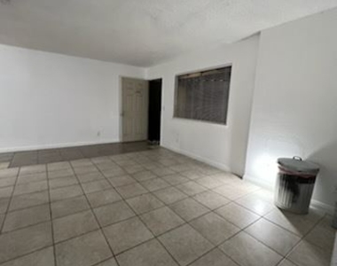 2832 E Grant Ave - Photo Thumbnail 11