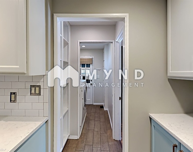 3120 Skyland Dr Ne - Photo Thumbnail 8