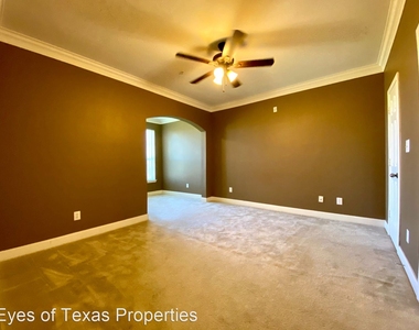 7701 Rialto Blvd #137 - Photo Thumbnail 10