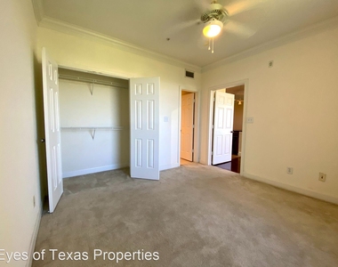 7701 Rialto Blvd #137 - Photo Thumbnail 24