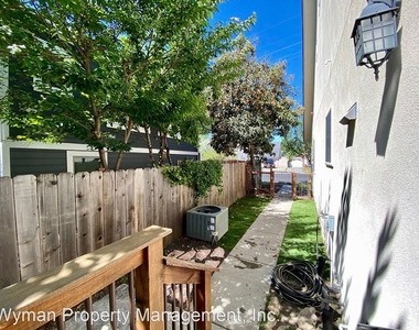 2220 York Street - Photo Thumbnail 24