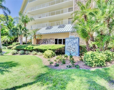 2504 Gulf Boulevard - Photo Thumbnail 39