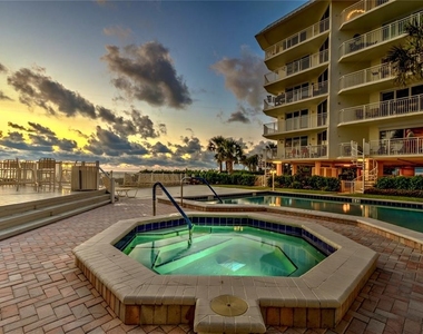 2504 Gulf Boulevard - Photo Thumbnail 27