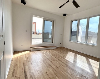 2429 N Clybourn Avenue - Photo Thumbnail 11