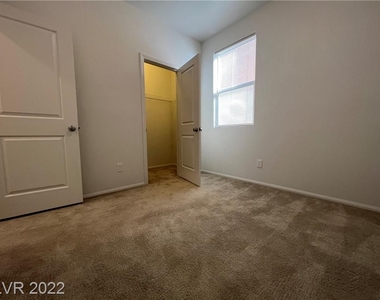 9356 Newbattle Street - Photo Thumbnail 17