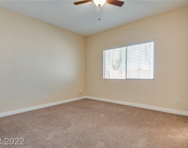 856 Clear Diamond Avenue - Photo Thumbnail 12