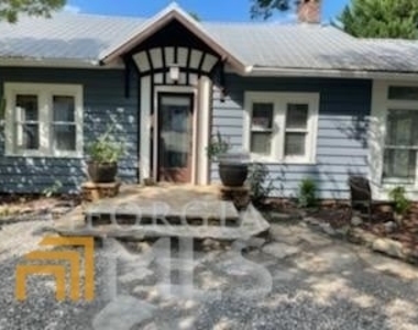 566 Ne Rankin Street - Photo Thumbnail 0