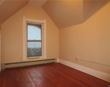 1725 James St Street - Photo Thumbnail 6