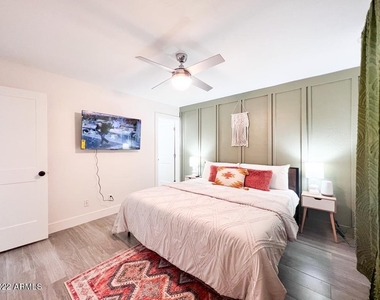 2019 W Lemon Tree Place - Photo Thumbnail 30