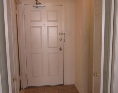 4515 Willard Ave #2215s - Photo Thumbnail 6