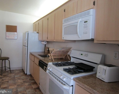 4515 Willard Ave #2215s - Photo Thumbnail 8