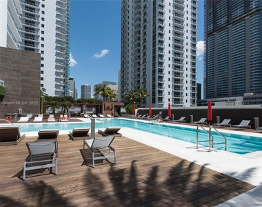 1080 Brickell Ave - Photo Thumbnail 1