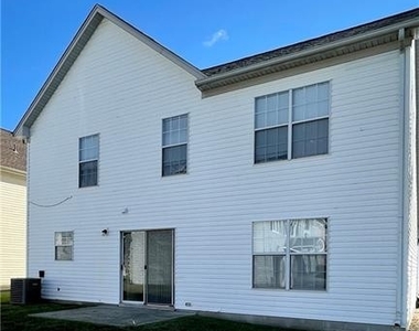 2200 Holly Berry Lane - Photo Thumbnail 19