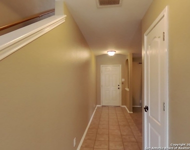 602 Granite Cliff - Photo Thumbnail 2