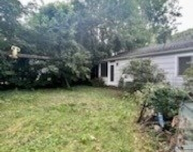 105 Burt Avenue - Photo Thumbnail 19