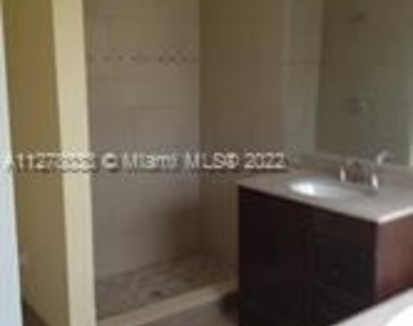 18232 Sw 5th St - Photo Thumbnail 2