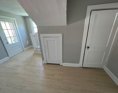 4305 Rockville Road - Photo Thumbnail 2