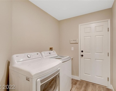 5100 Cedar Lawn Way - Photo Thumbnail 14