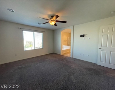 8958 Bucco Reef Avenue - Photo Thumbnail 21