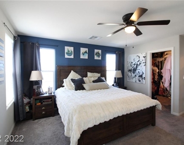 7632 Bandon Cliffs Street - Photo Thumbnail 10